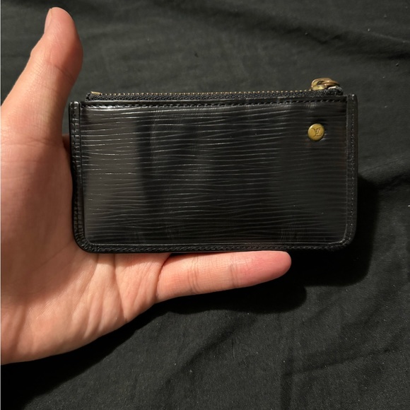 Louis Vuitton Black Epi Leather Keycles - Picture 2 of 8